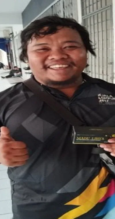 Pengguna Madu Libya
